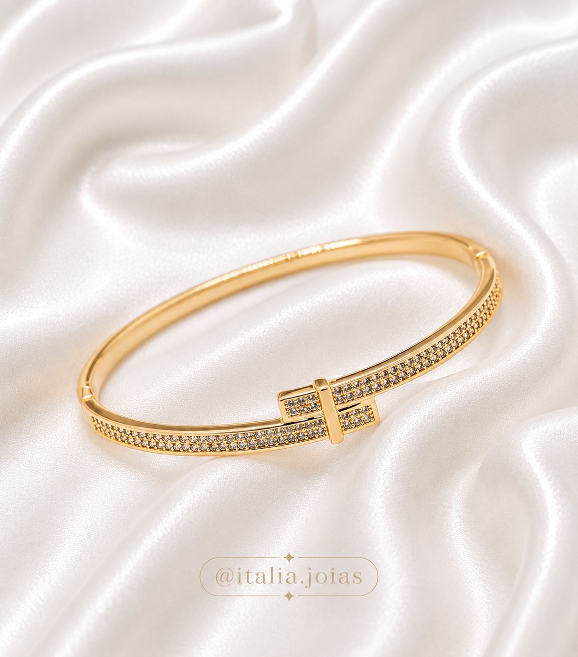 Pulseira aro em banho de ouro com fivela e zircônias