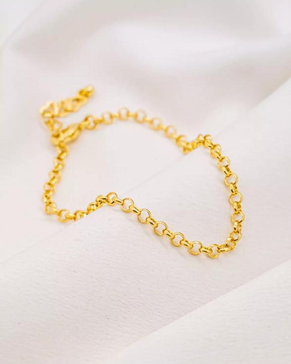 Pulseira dourada com elos portugueses finos